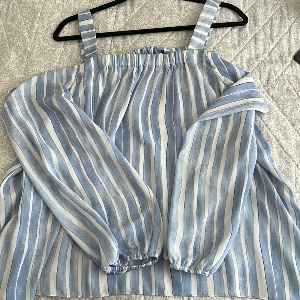 White and blue striped top